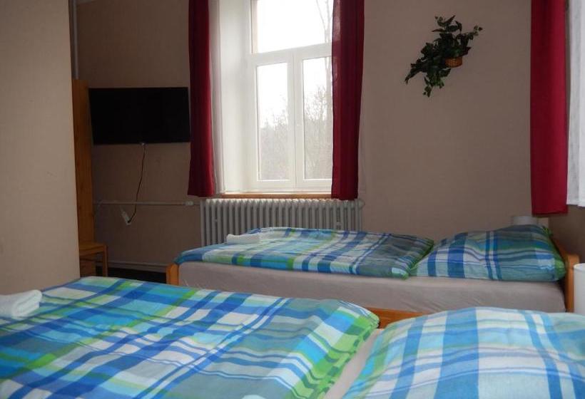 Пансион Penzion Manětín U Sv. Barbory