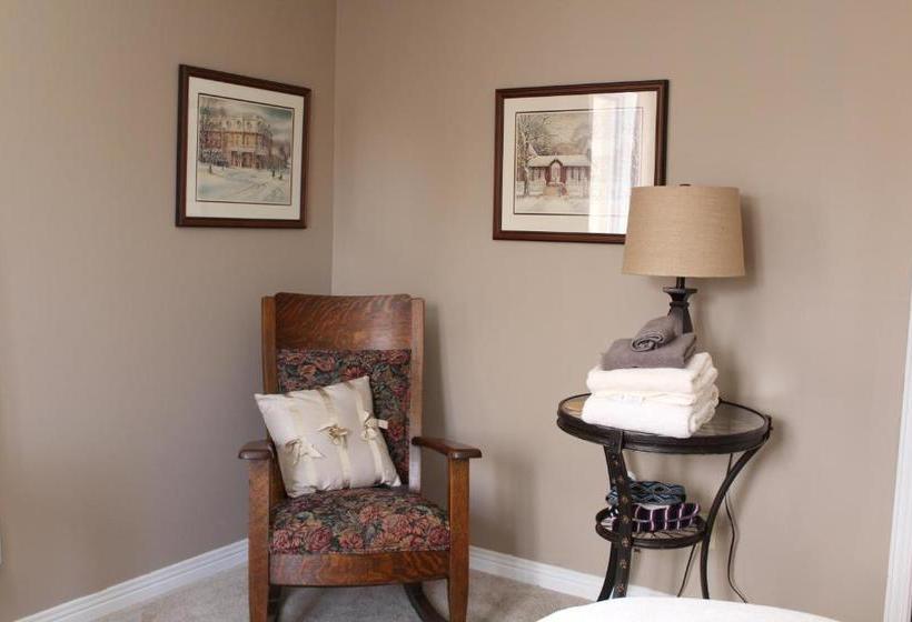 Tailwinds B&b