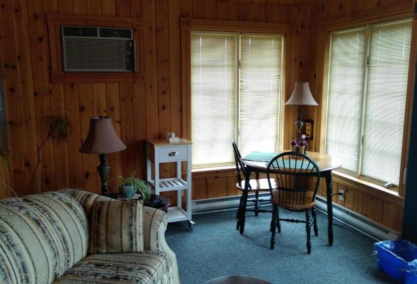 הוסטל Amherst Shore Country Inn