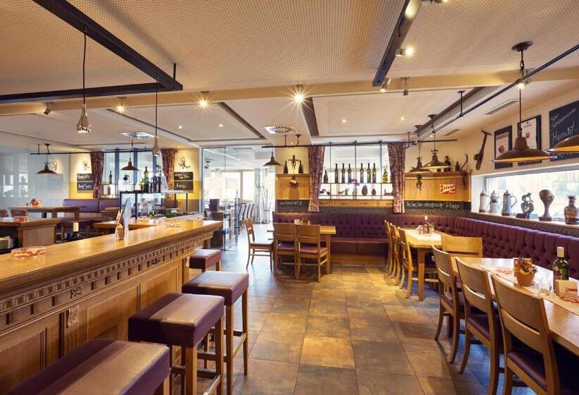 ユースホステル Hauerwirt