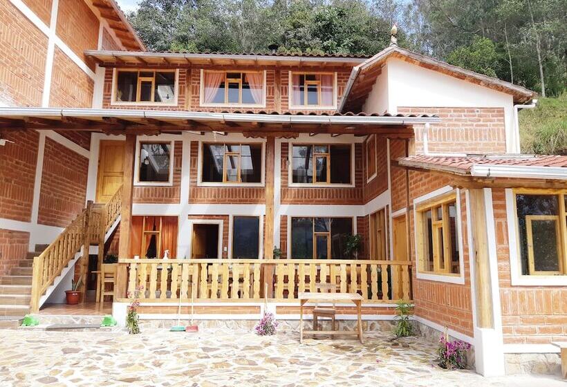 فندق صغير Hostal Cloud Forest
