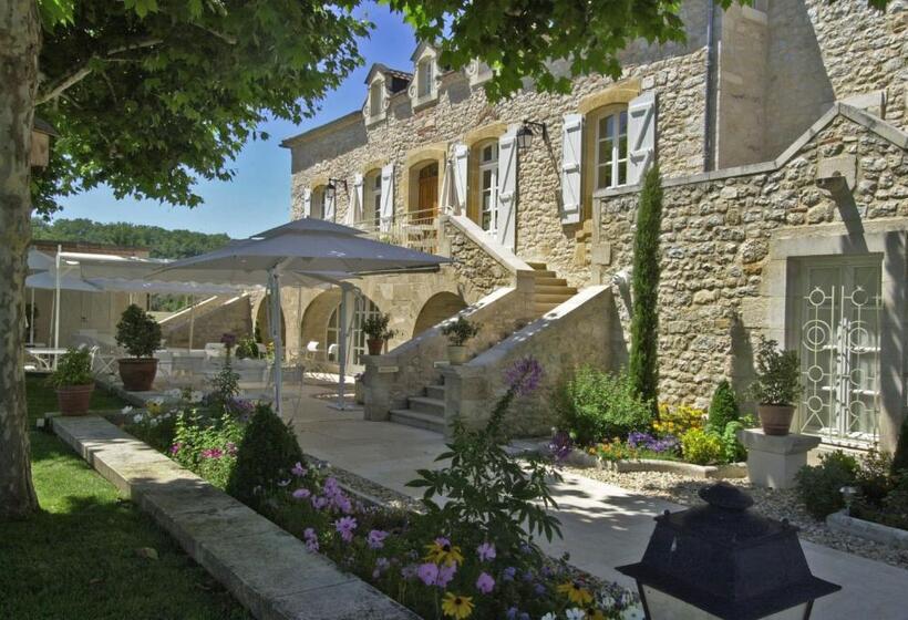 Hostellerie Clau Del Loup   Logis Hotels
