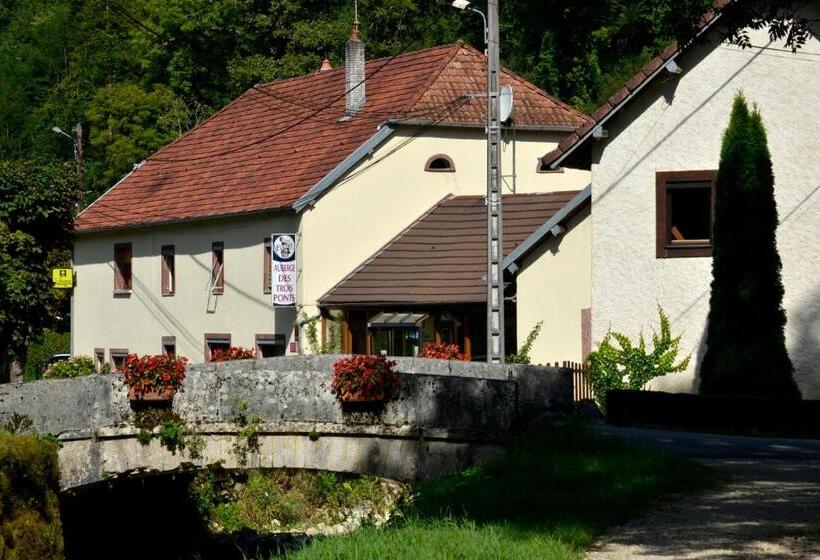 בית מלון כפרי L Auberge Des 3 Ponts