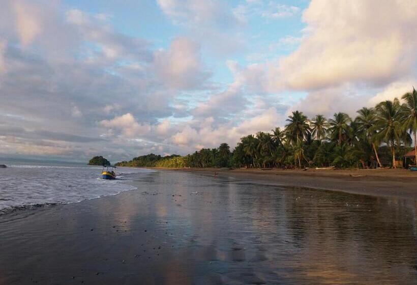 هتل Cabañas Refugio Salomon