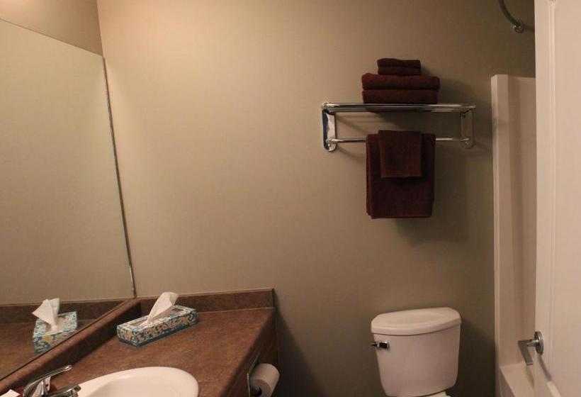 モーテル Alberta Beach Inn And Suites