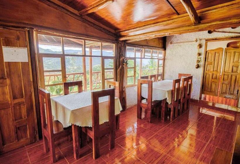 פנסיון Hostal Taita Cristobal