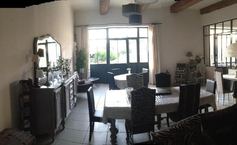 ベッドアンドブレックファースト Au Paradis Cathare