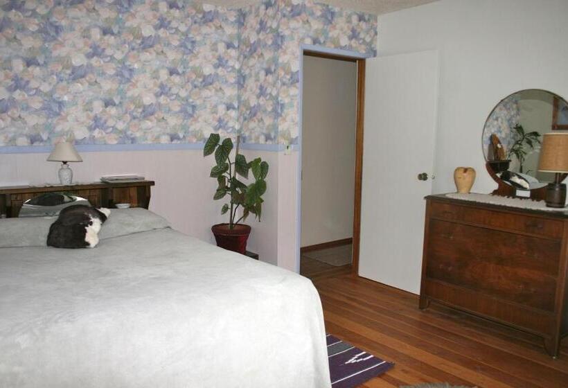 Dunphy's Bed And Breakfast