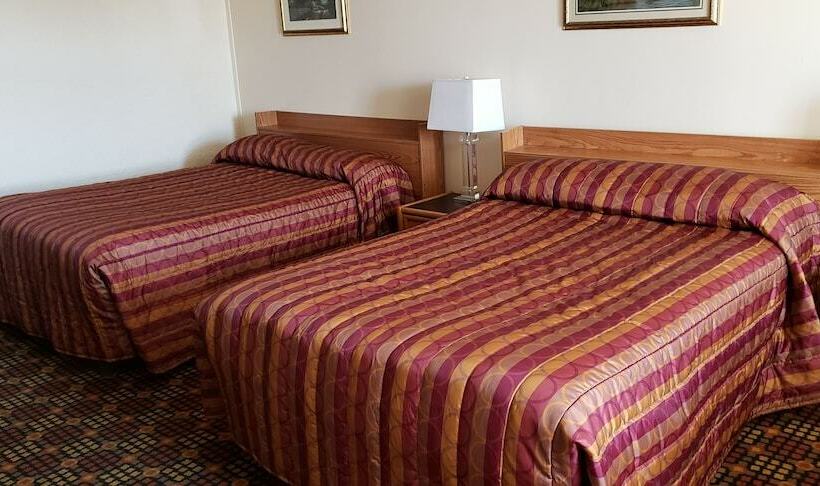 בית מלון כפרי Black Gold Inn