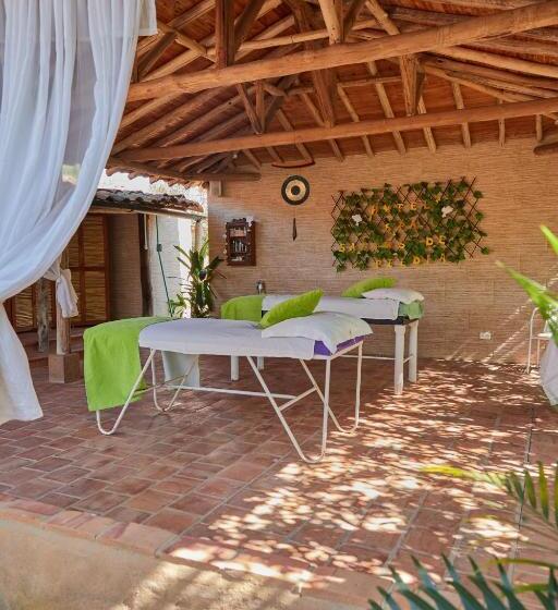 هتل Santos De Piedra Barichara