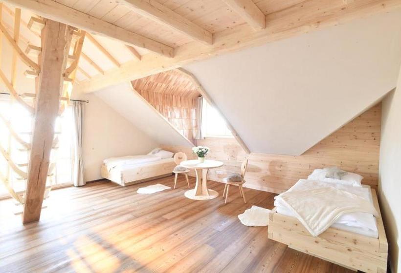 بنسيون Florineum