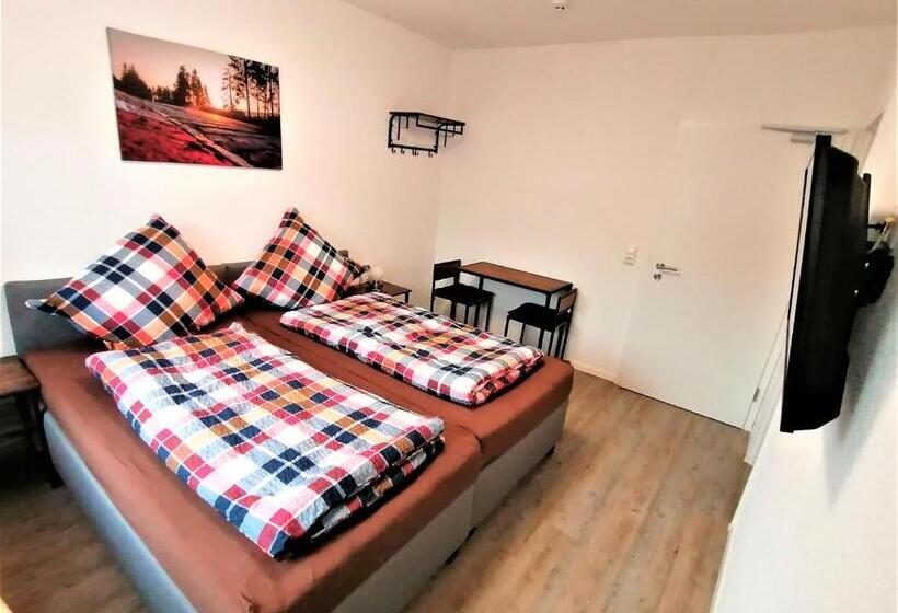 ペンション Speedys Bed & Breakfast