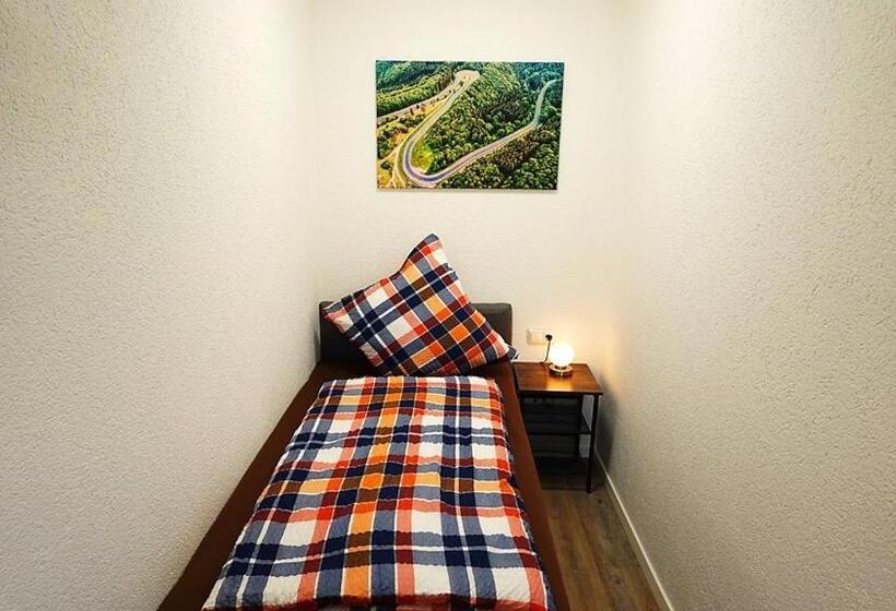 ペンション Speedys Bed & Breakfast