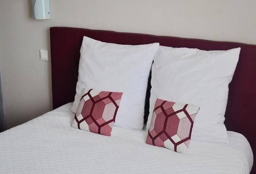 הוסטל Les Chambres De Grés