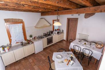 هتل Agriturismo Le 4 Rose