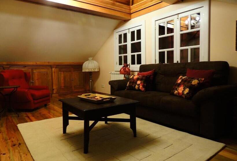 فندق Casa De Chouselas