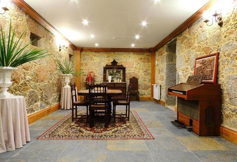 فندق Casa De Chouselas