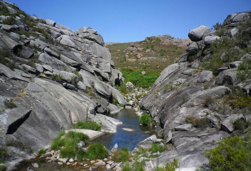 בית מלון כפרי Casa De Dentro   Capitão Mor