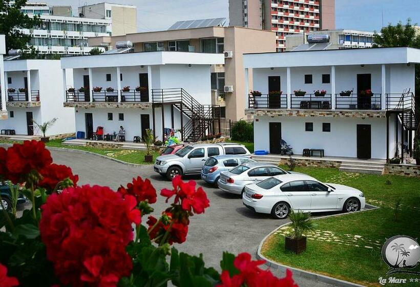 استراحتگاه Bungalouri La Mare Saturn