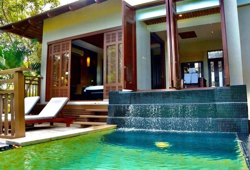 استراحتگاه Bhundhari Residence Koh Samui