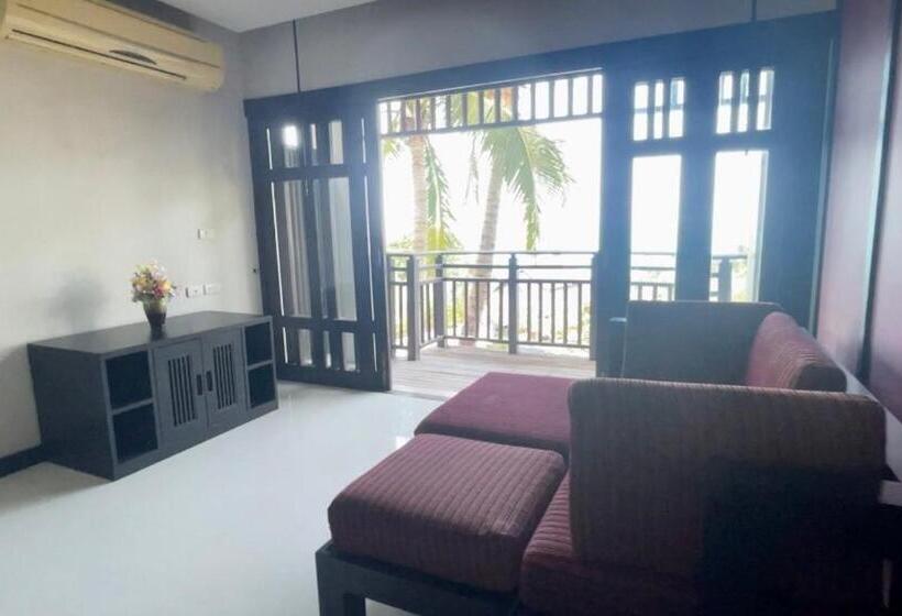 استراحتگاه Bhundhari Residence Koh Samui
