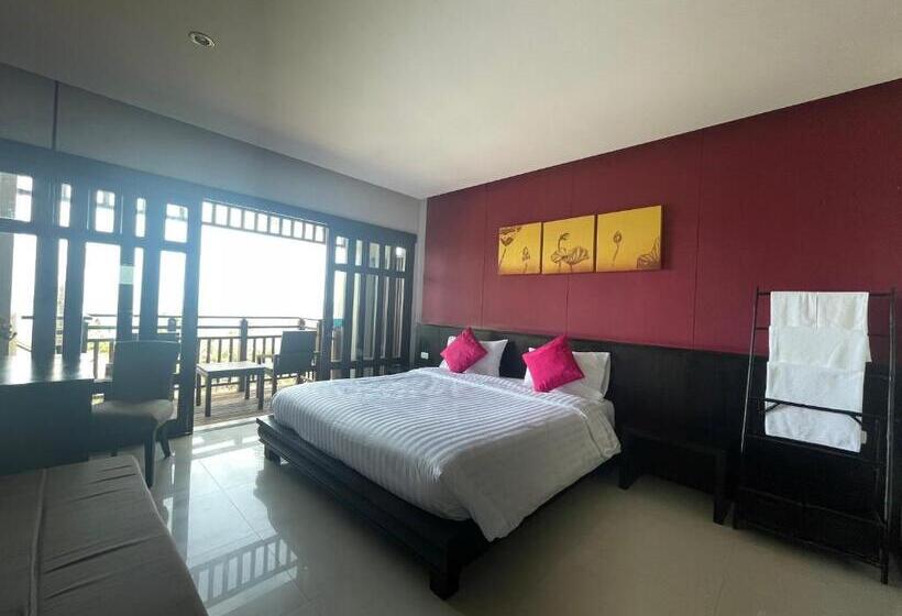 استراحتگاه Bhundhari Residence Koh Samui