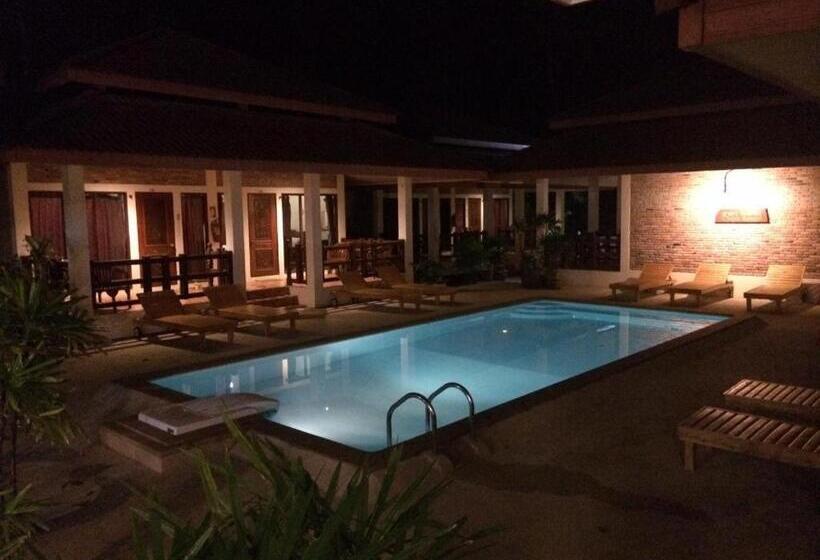Chaya Resort