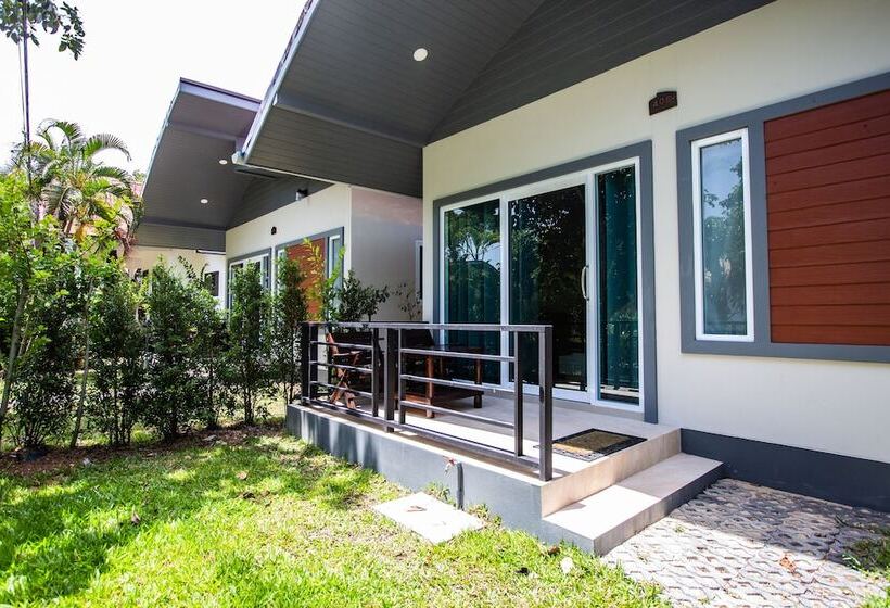 هتل Adarin Beach Resort