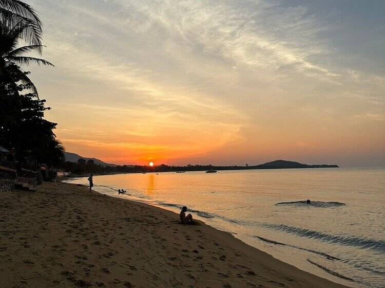 هتل Adarin Beach Resort