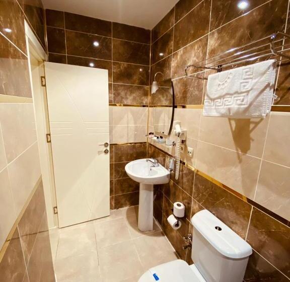 Fotos del hotel Adora:  16