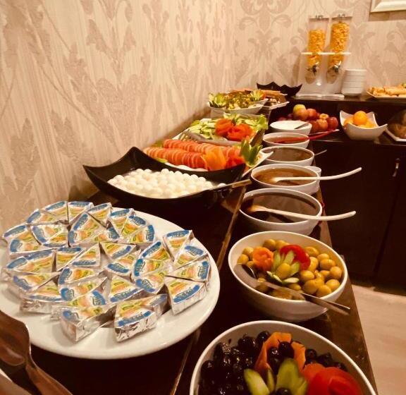 Fotos del hotel Adora:  10