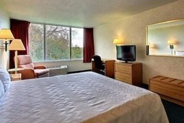 هتل Airport Inn Flint