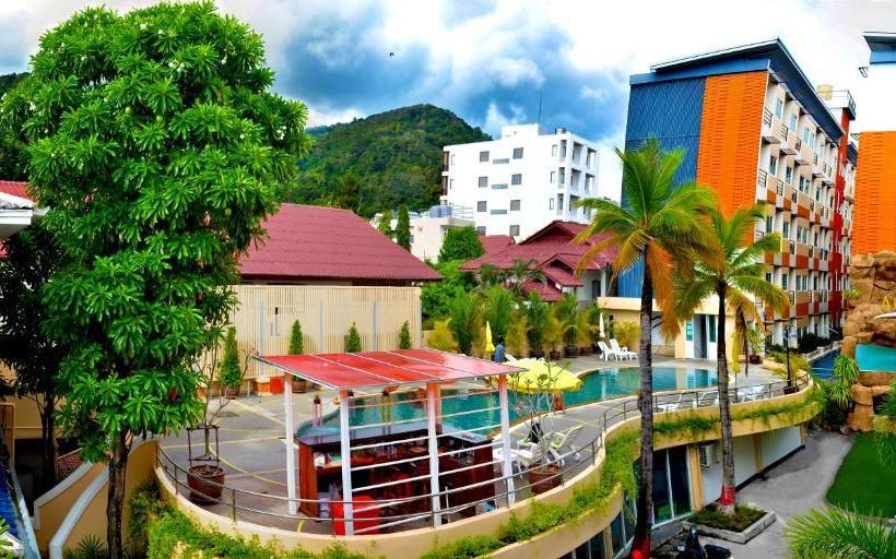 هتل Andatel Grandé Patong Phuket
