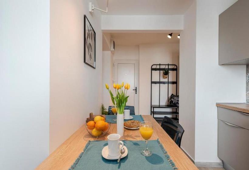 Отель Apartmani Srsen