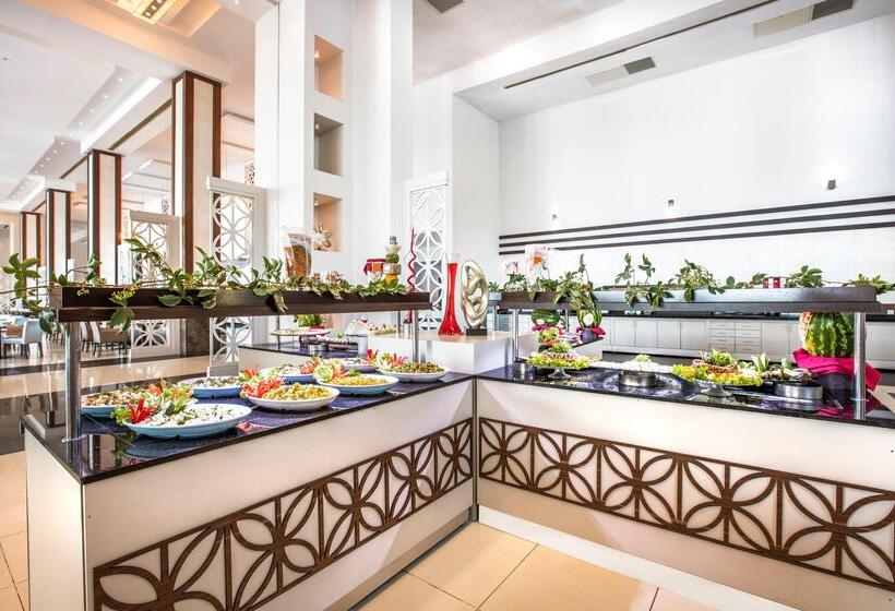 هتل Aria Claros Beach & Spa Resort – All Inclusive 24h