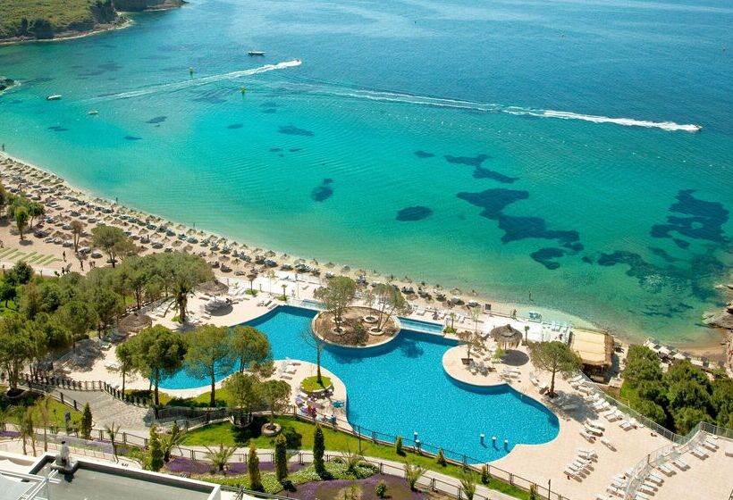 هتل Aria Claros Beach & Spa Resort – All Inclusive 24h