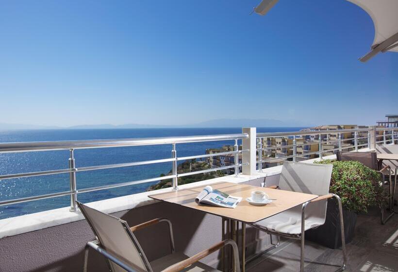 هتل Aria Claros Beach & Spa Resort – All Inclusive 24h