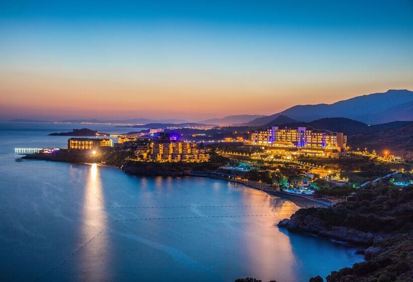 هتل Aria Claros Beach & Spa Resort – All Inclusive 24h