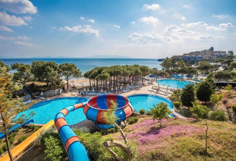 هتل Aria Claros Beach & Spa Resort – All Inclusive 24h