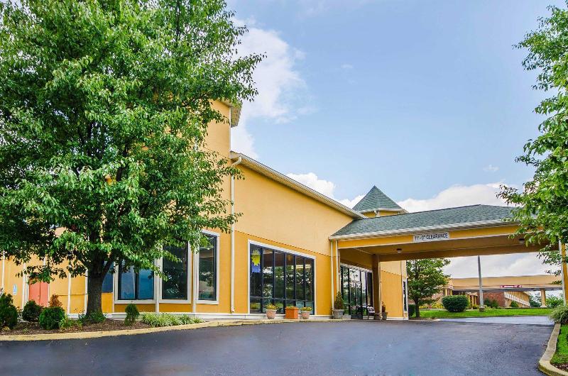 בית מלון כפרי Baymont By Wyndham Winchester