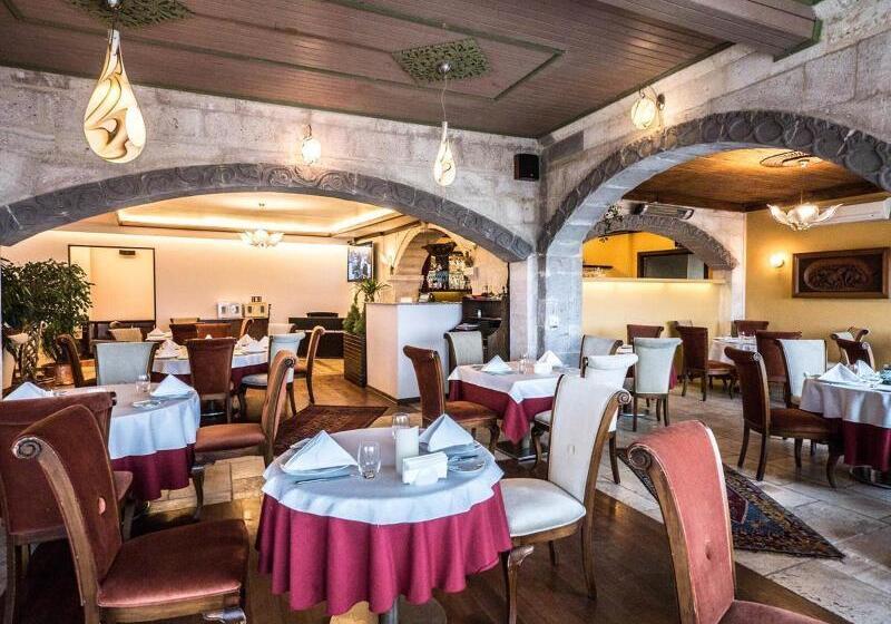 هتل Cappadocia Cave Resort and Spa