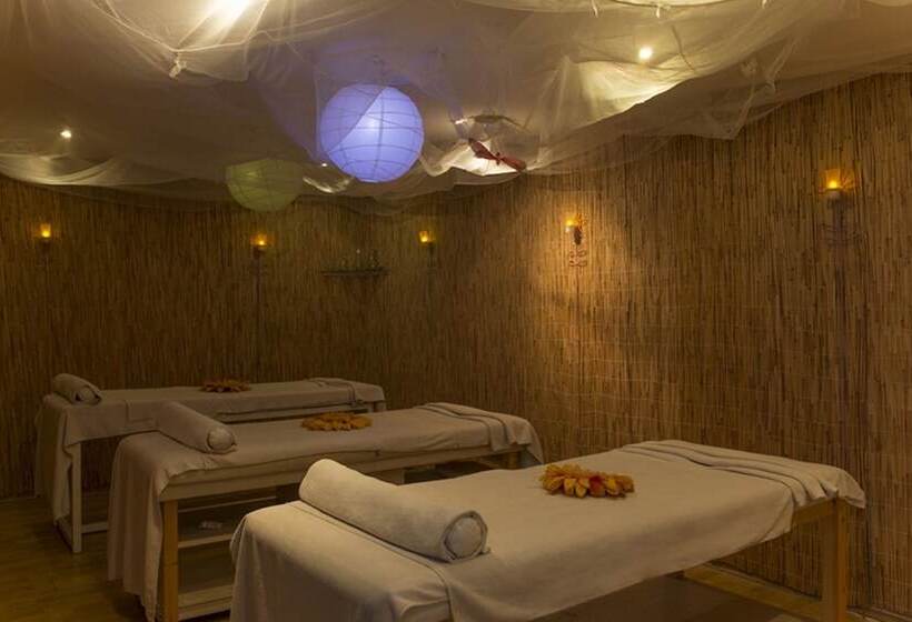 هتل Casa Blanca Beach    Adults Only