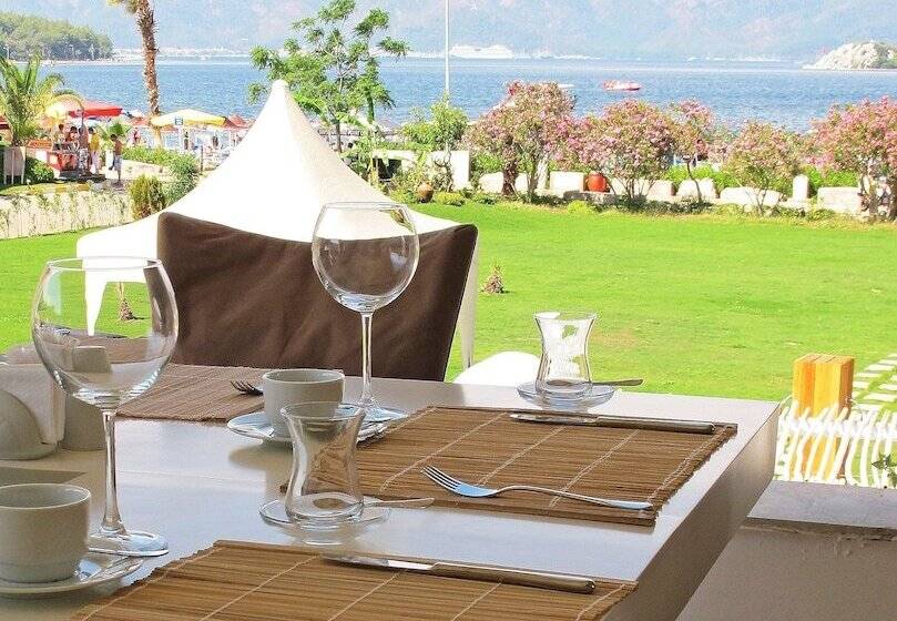 هتل Casa Blanca Beach    Adults Only
