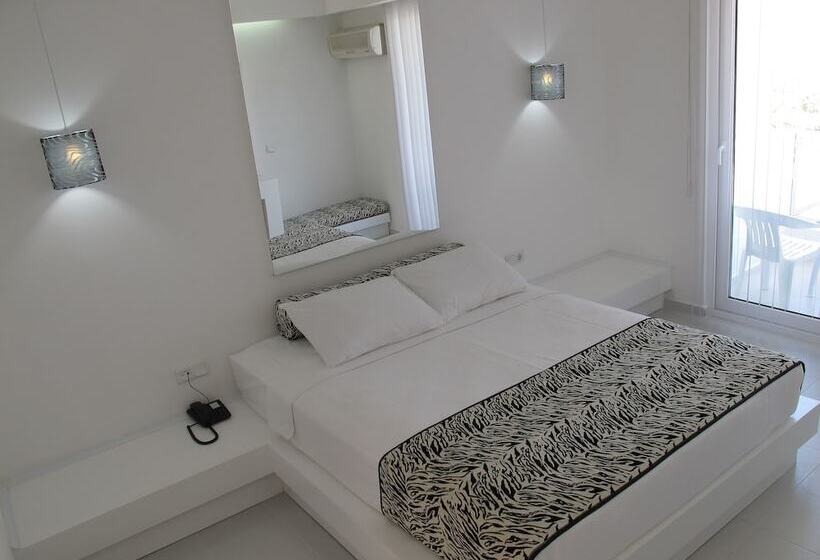 هتل Casa Blanca Beach    Adults Only