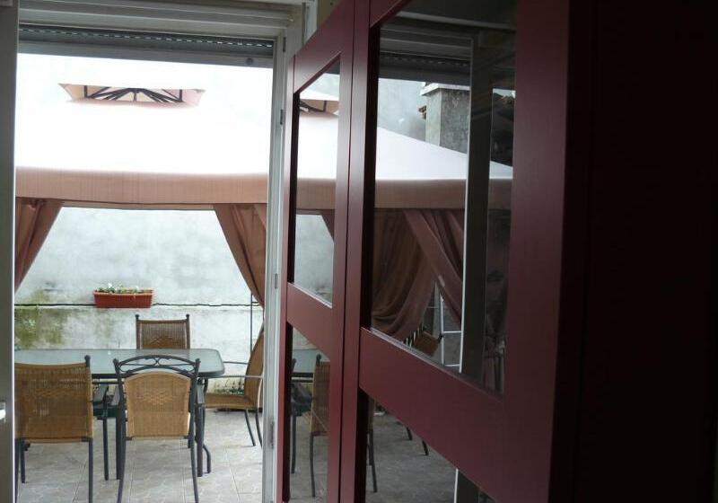 فندق Celic Art Apartments