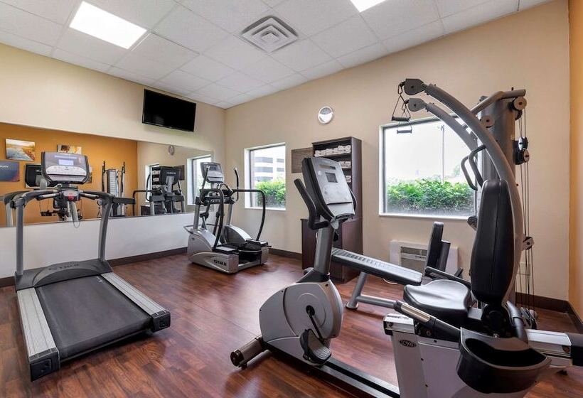ホテル Comfort Suites Miamisburg   Dayton South