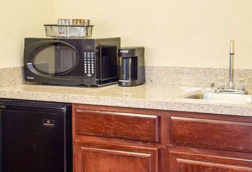 هتل Comfort Suites Fort Worth North Fossil Creek