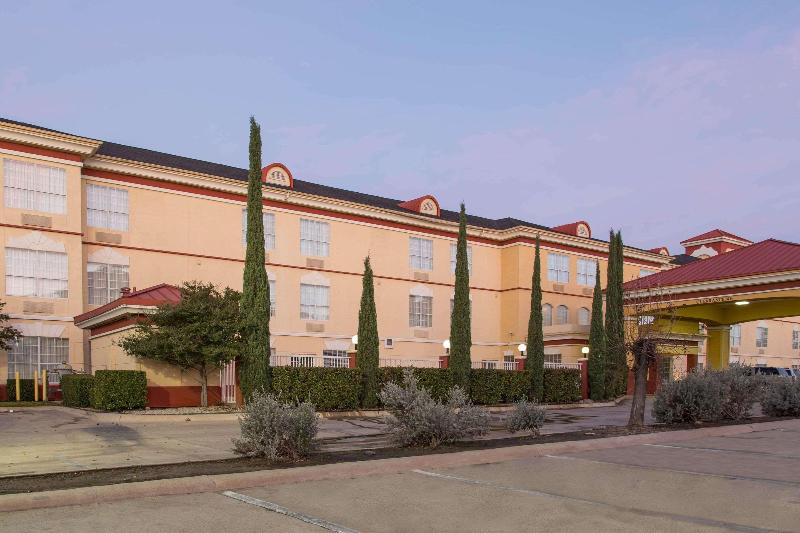 هتل Comfort Suites Fort Worth North Fossil Creek