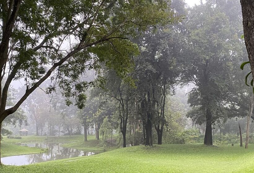 Hotel Comsaed River Kwai Resort