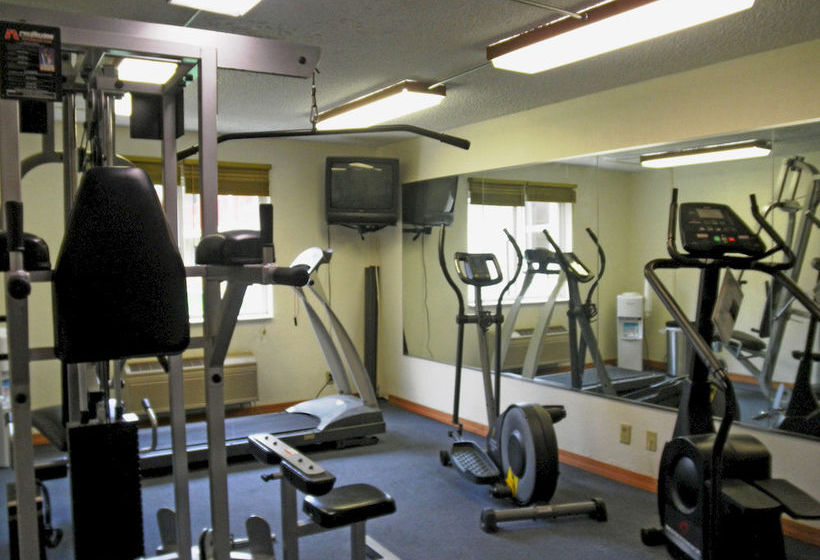 فندق Econo Lodge Bloomington